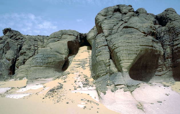 Пустыня Сахара. Пасть кита.